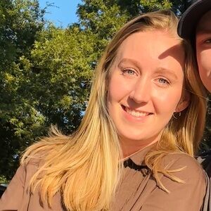 Meet your Posher, Charlotte